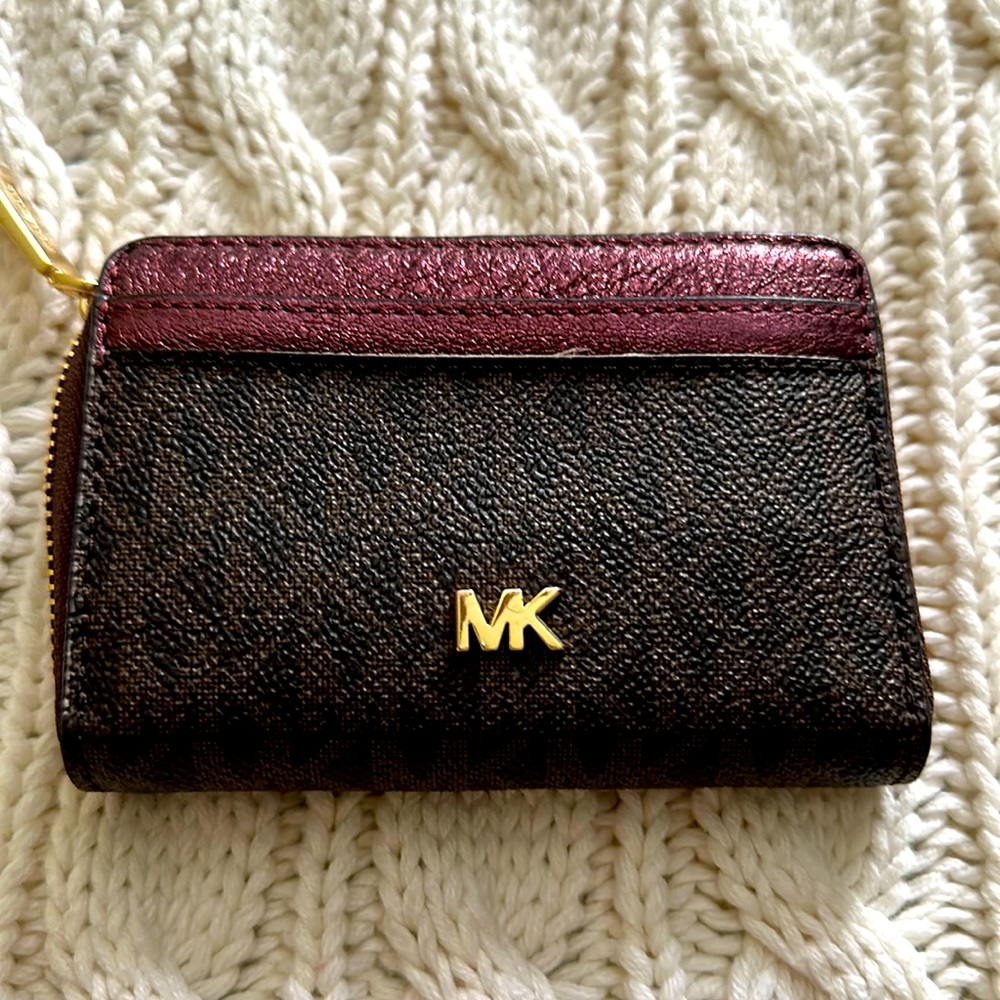 Michael Kors monogram small zippy wallet